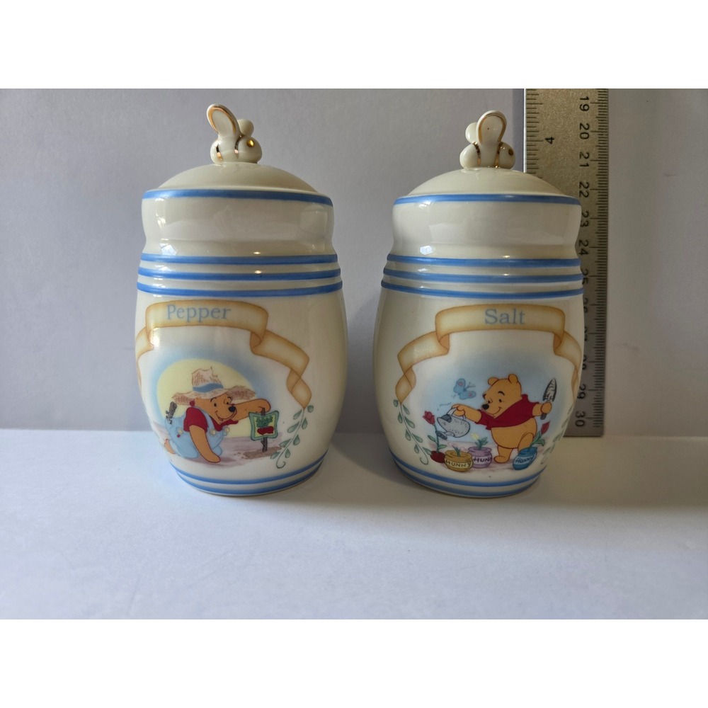 Lenox Disney Winnie the Pooh Garden Salt and Pepper Shaker Set Ivory Gold Trim